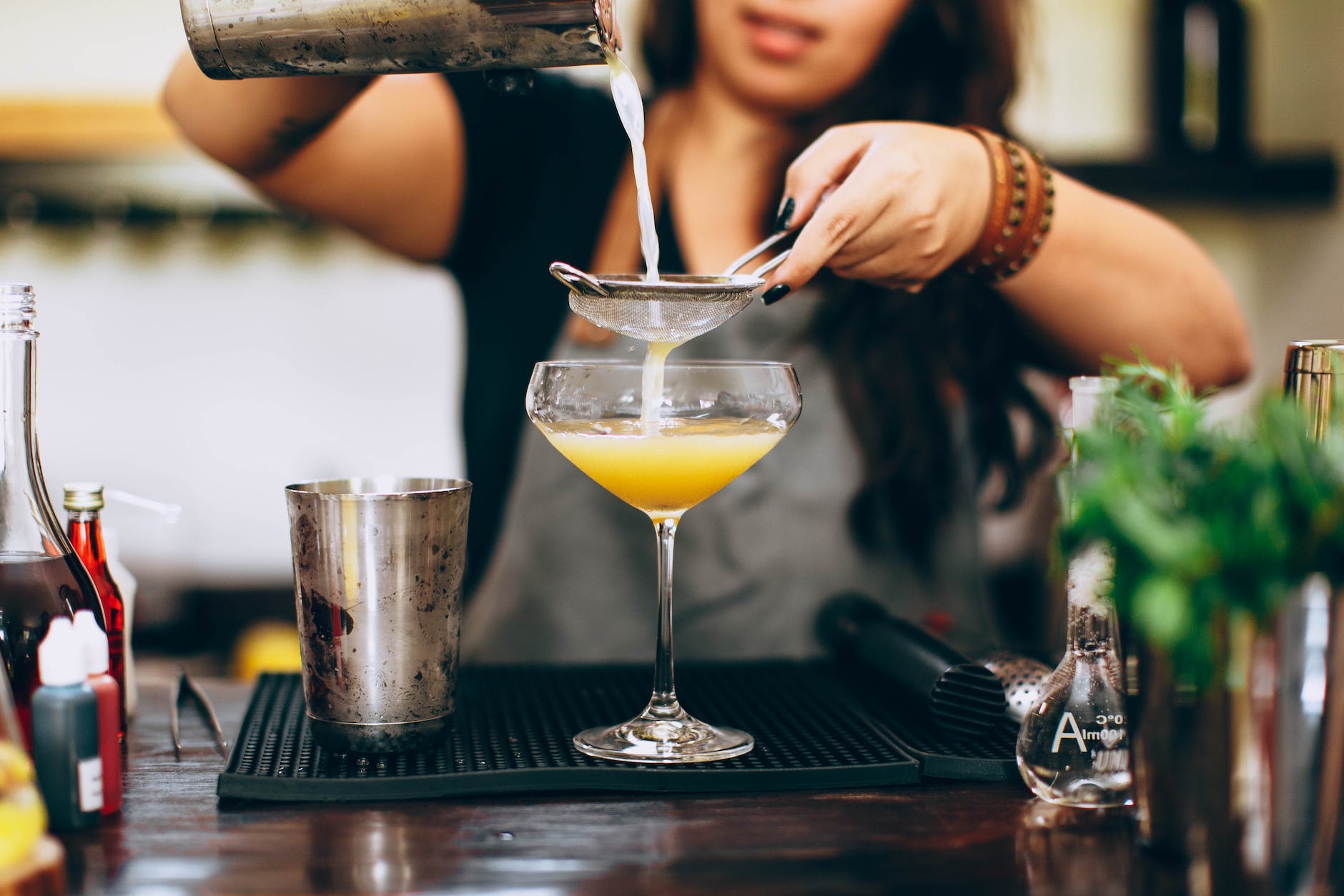 mocktails to order at a bar